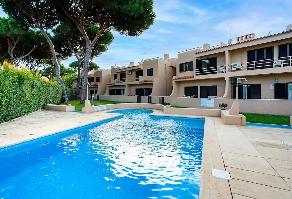 Holiday home Alegria - Moradia Geminada Para 6 Com Piscina E Perto Dos Golfes Em Vilamoura Quarteira